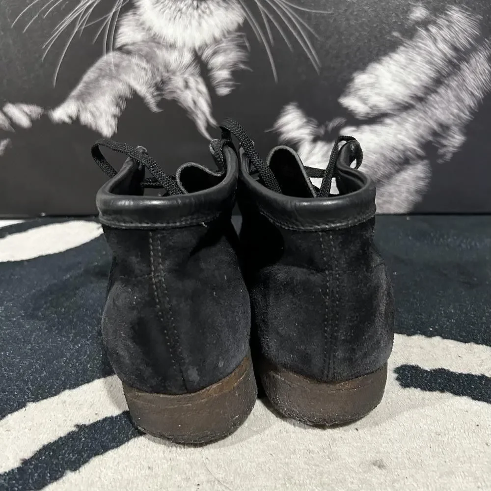 Clarks Wallabee 35409 Chukka Boot Men's 10 Black Suede Leather Lace-Up Ankle